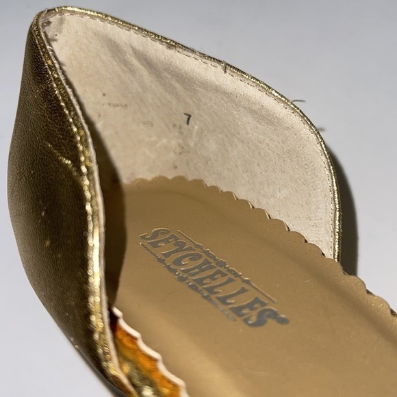 Seychelles Gold with Rhinestone Heels - Picture 7 of 14